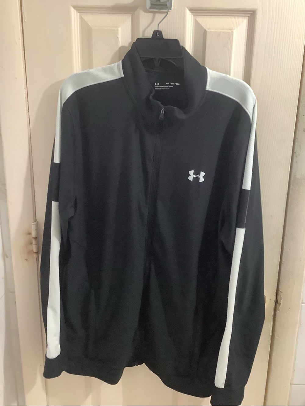 Under Armour Black Track Jacket with Zipper White Panels Arms Size 2XL